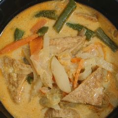 A picture of Sayur lodeh.