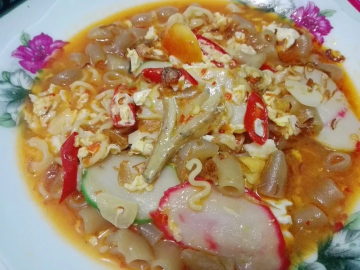 Langkah Gampang Menyiapkan Resep Seblak pelakor malem jum&amp;#39;at yang Menggugah Selera Anti Ribet, Uenak Banget