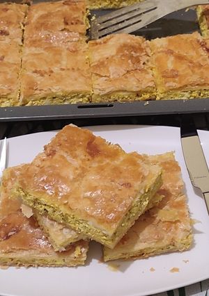 Φωτογραφία της συνταγής Τυρόπιτα σφολιάτας με γραβιέρα