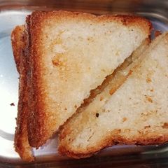 A picture of Bread toast.