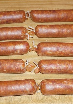 Una foto de CHORIZOS DE CERDO CASEROS. JON STYLE
