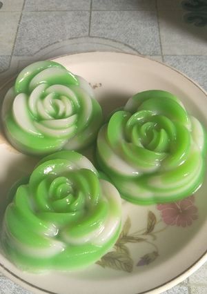 Foto resep Kue lapis mawar tepung beras