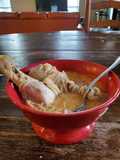 Sopa de fideo con pollo