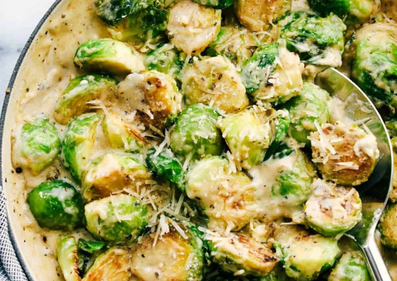 Creamy Parmesan Garlic Brussel Sprouts