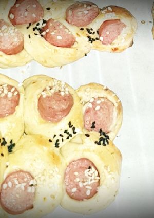 A picture of Sausage pastries &twists.