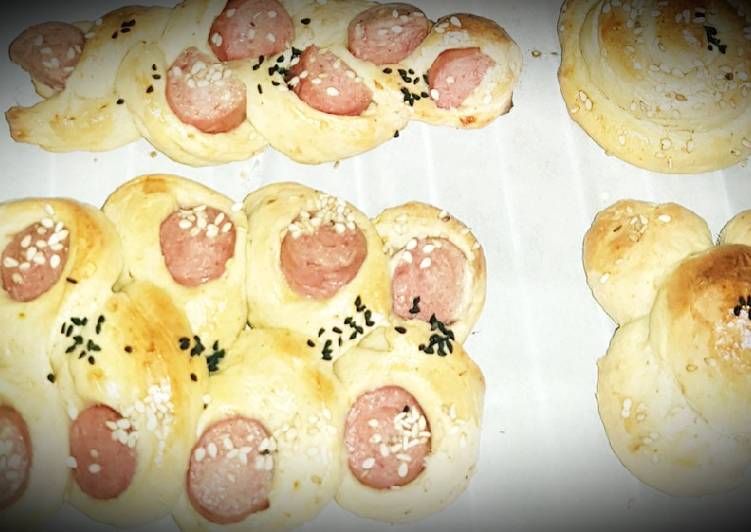 Recipe of Ultimate Sausage pastries &amp;twists