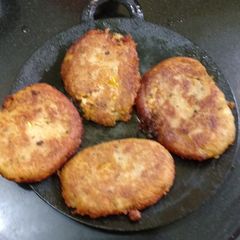 A picture of Croquettes With Leftover Spaghetti Filling.
