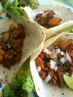 Una foto de Tacos al pastor