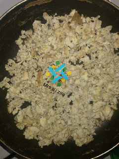 A picture of Scrambled eggs.