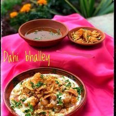 A picture of Dahi phulki.