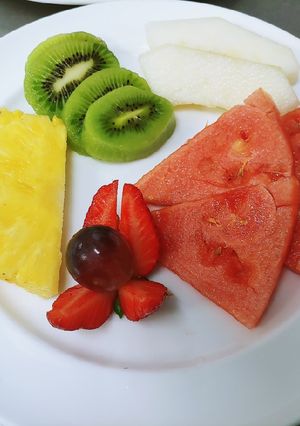 Una foto de Ensalada de frutas varias. Primaveral