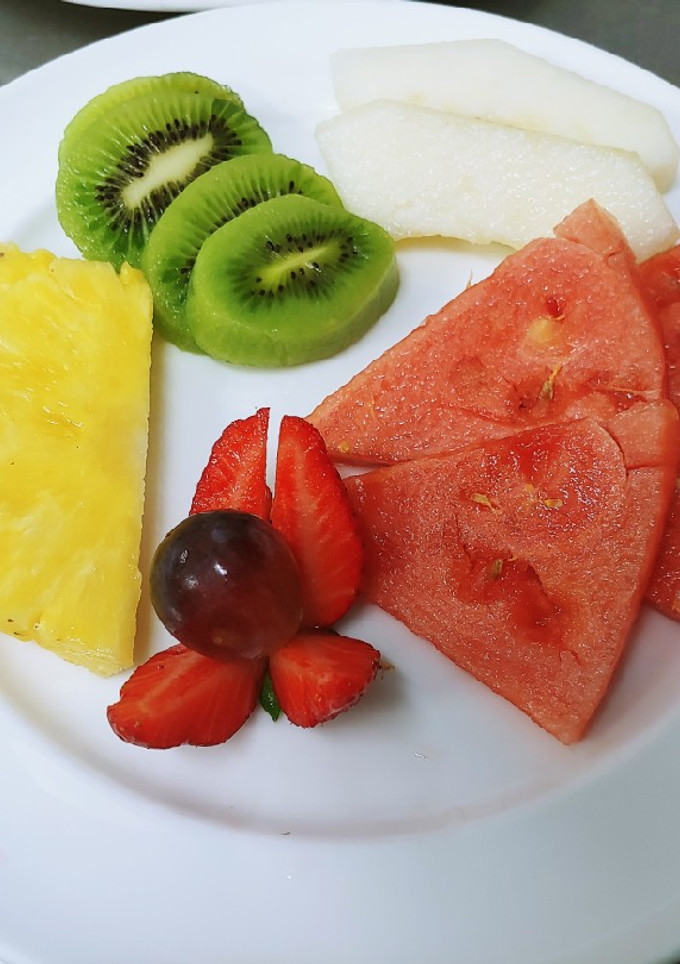Una foto de Ensalada de frutas varias. Primaveral