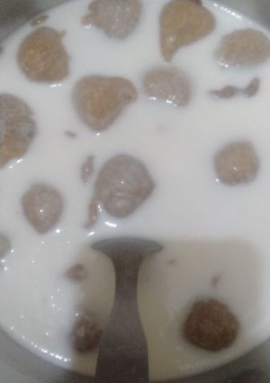 कुट्टू के दही बड़े (Kuttu ke dahi vade recipe in hindi) रेसिपी मुख्य फोटो