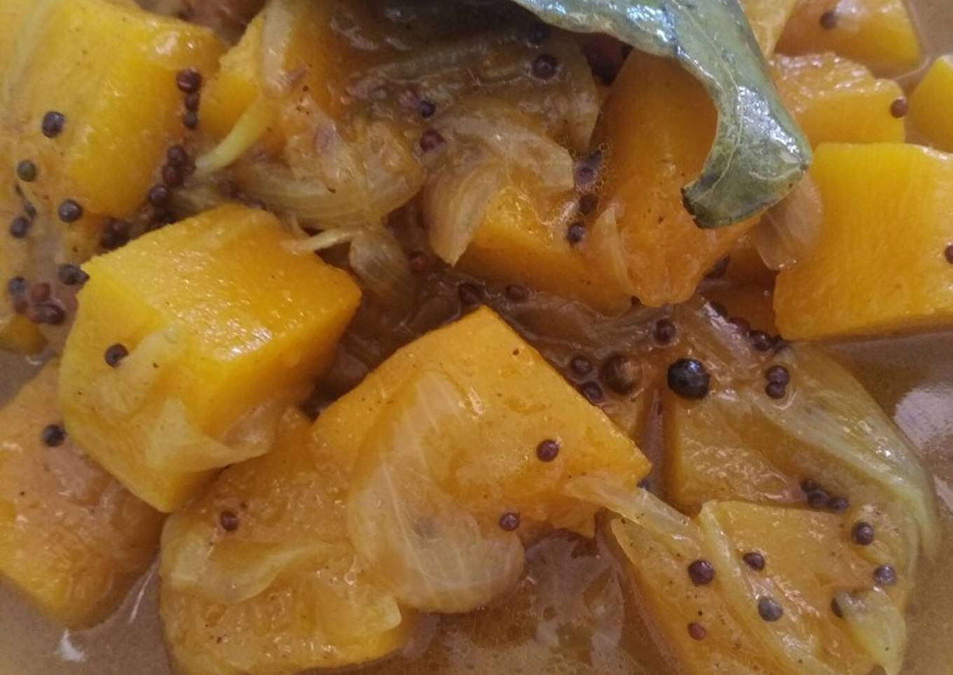 Sri Lankan Pumpkin Curry / Mild Spicy Wattakka Curry 🇱🇰