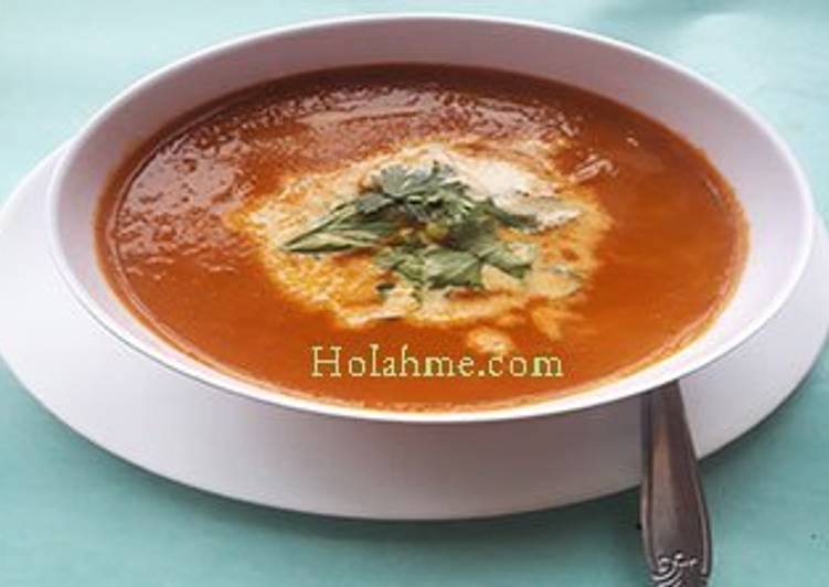 Recipe of Speedy Creamy Basil Tomato Carrot Soup