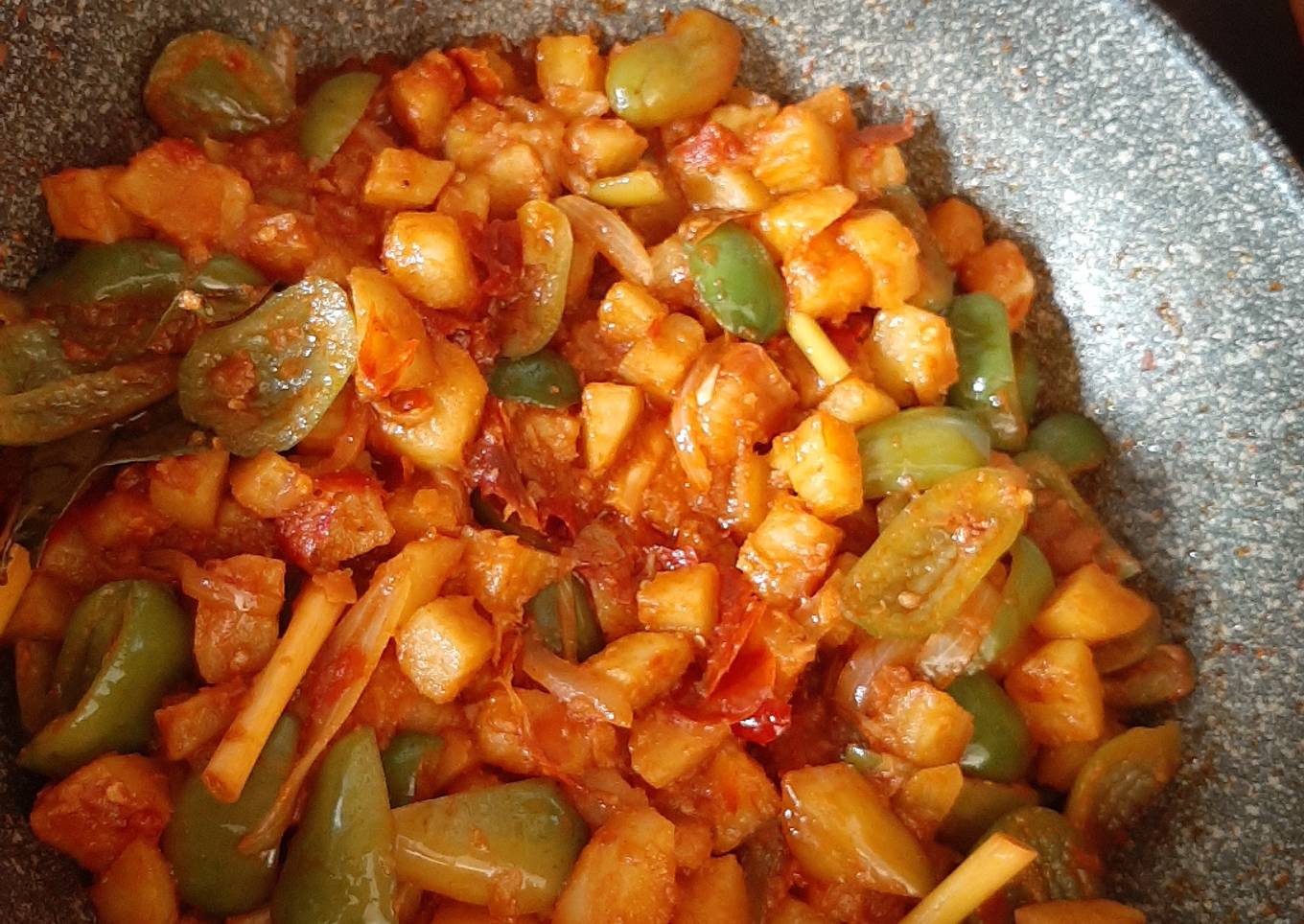 Tumis kentang cabe