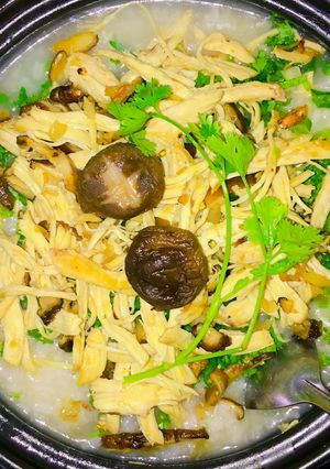 Hình của món Soup Gà nấm🍗.