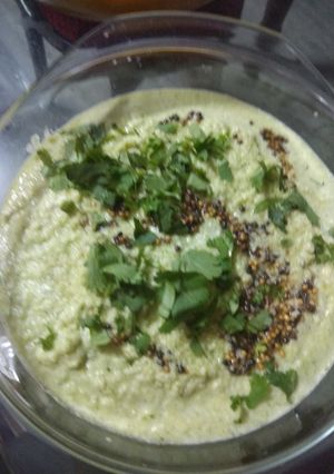 A picture of Coconut chutney.