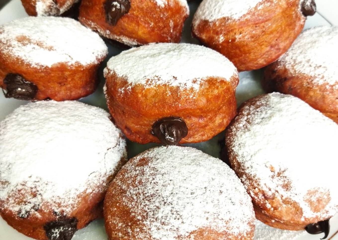 Donat bomboloni ubi ungu