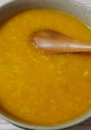 Hình của món Soup bí đỏ đậu lăng.
