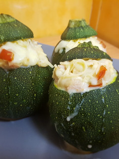 Una foto de Calabacines luna rellenos al horno