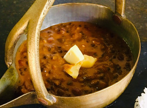 A picture of Dal Makhani.