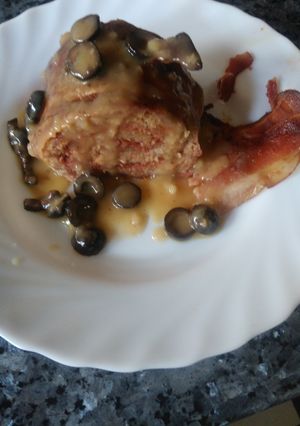Una foto de Lomo relleno con salsa de aceitunas de las celebraciones de mi madre