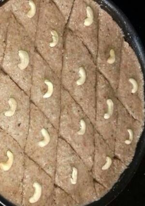 A picture of Kibbeh bil Sanieh (Baked Kibbeh).