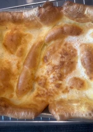 A picture of Luxury Yorkshire Puddins. Yes the my Second recipe in case you need BIGGER ones :P.