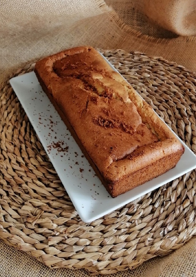 Una foto de Bizcocho de mandarina y crema de almendras