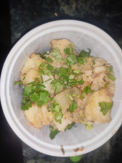 व्रत के फलाहारी आलू (vrat ke falahari aloo recipe in Hindi) रेसिपी मुख्य फोटो