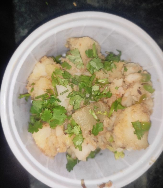 व्रत के फलाहारी आलू (vrat ke falahari aloo recipe in Hindi) रेसिपी मुख्य फोटो