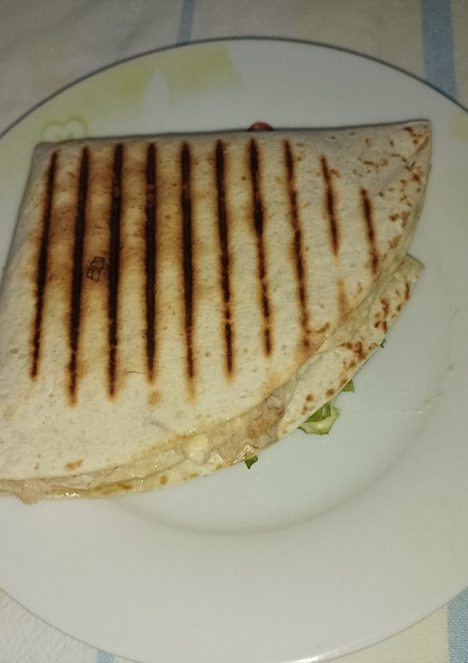 Una foto de Torta de trigo con pollo