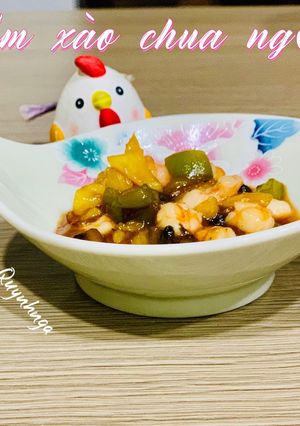 Hình của món Tôm xào chua ngọt.