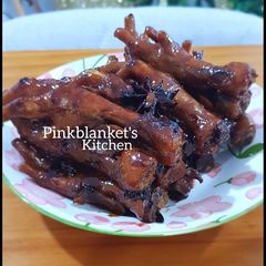 A picture of DIM SUM Chicken Feet.
