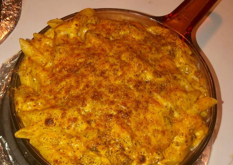 Step-by-Step Guide to Make Speedy Cheesy creamy buffalo ranch chicken penne pasta