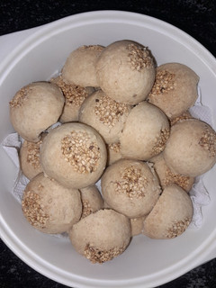 A picture of Gireba(Hausa local cookies).