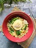 *Mie Nyemek Caisim