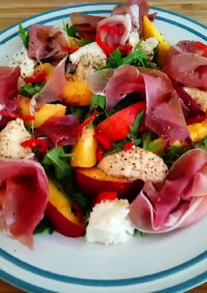 A picture of Nectarine, Prosciutto and Mozerella Salad.