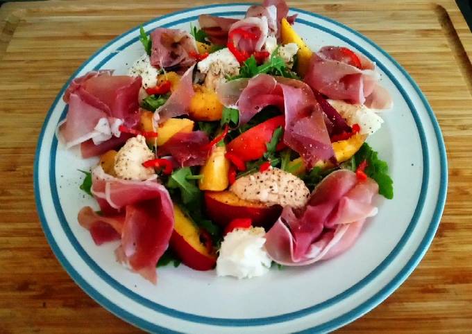 Recipe of Ultimate Nectarine, Prosciutto and Mozerella Salad