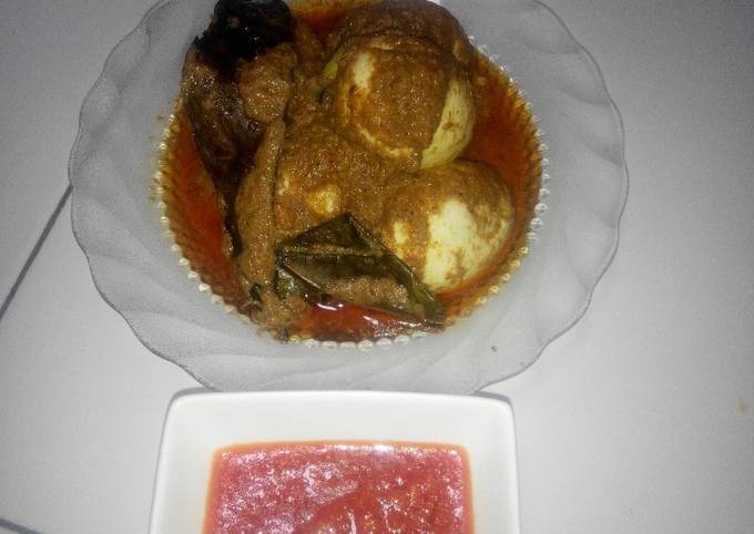 Telor bumbu rendang