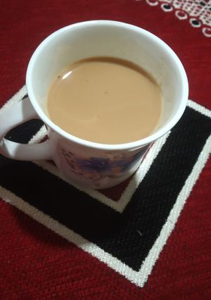 अदरक की चाय(adrak ki chai recipe hindi) रेसिपी मुख्य फोटो