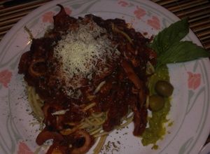 Una foto de Spaguettis con calamares a mi estilo