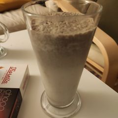A picture of Oreo milkshake.