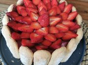 Une photo de charlotte aux fraises