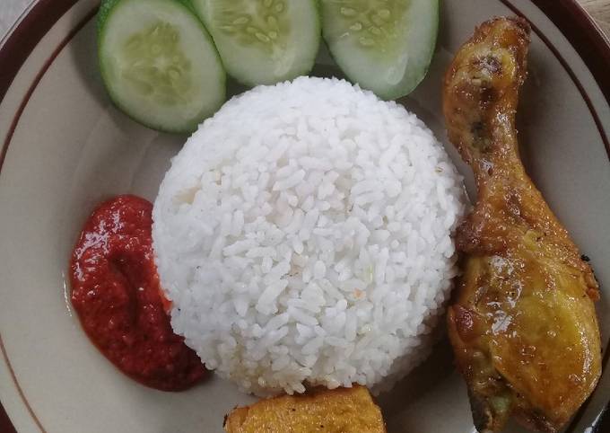 Ayam goreng ungkep