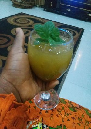 A picture of Mint lemon drink.