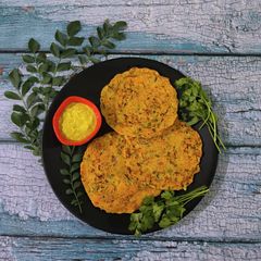 A picture of Barley flour mix vegetable uttapam.