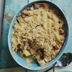 A picture of Apple and Cinnamon Crumble.