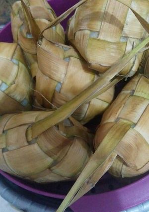 Foto resep Ketupat mantapppp (10 porsi ketupat)